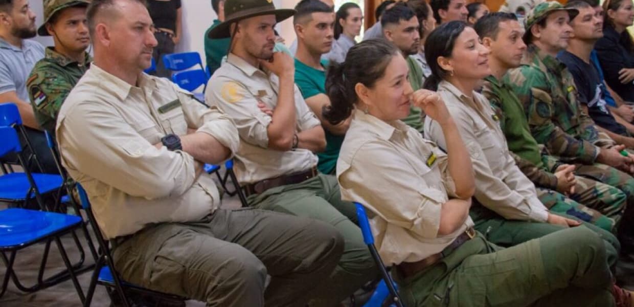 Imagen de portada para Misiones profesionaliza el mando de su 'Guardia Verde'
