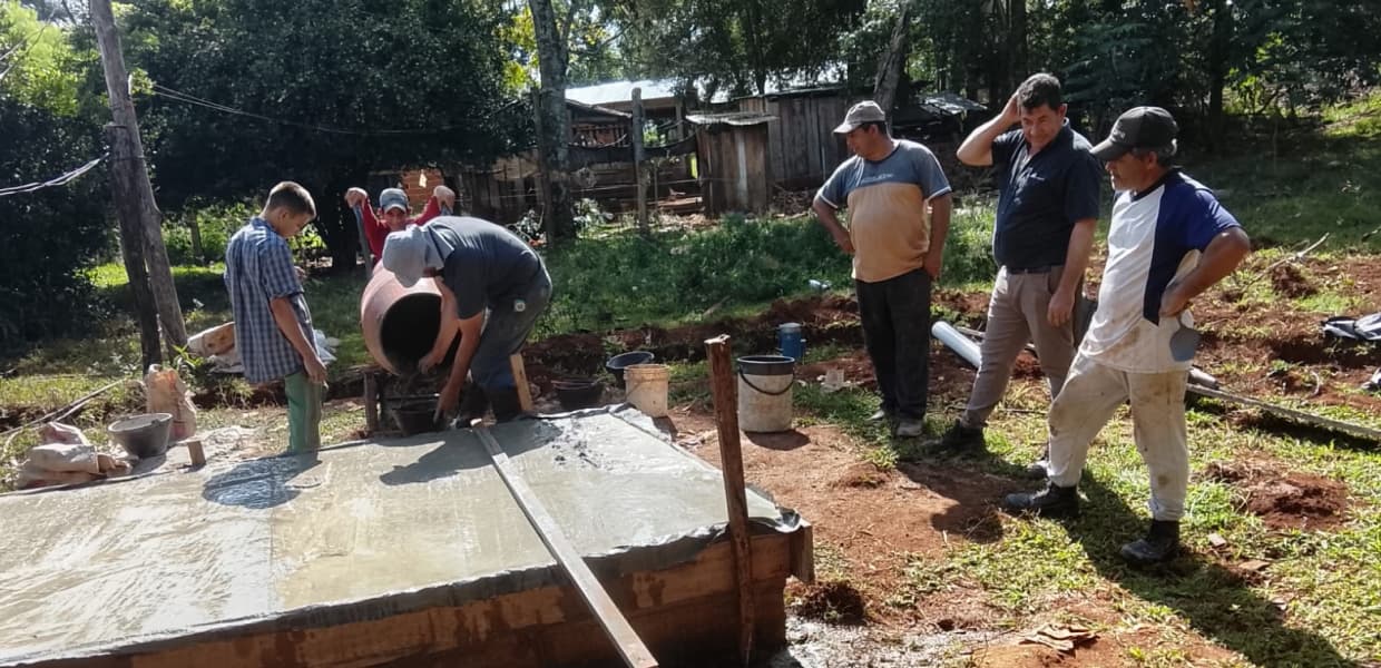 Imagen de portada para Fracrán avanza con la instalación de reservorios de agua en parajes rurales